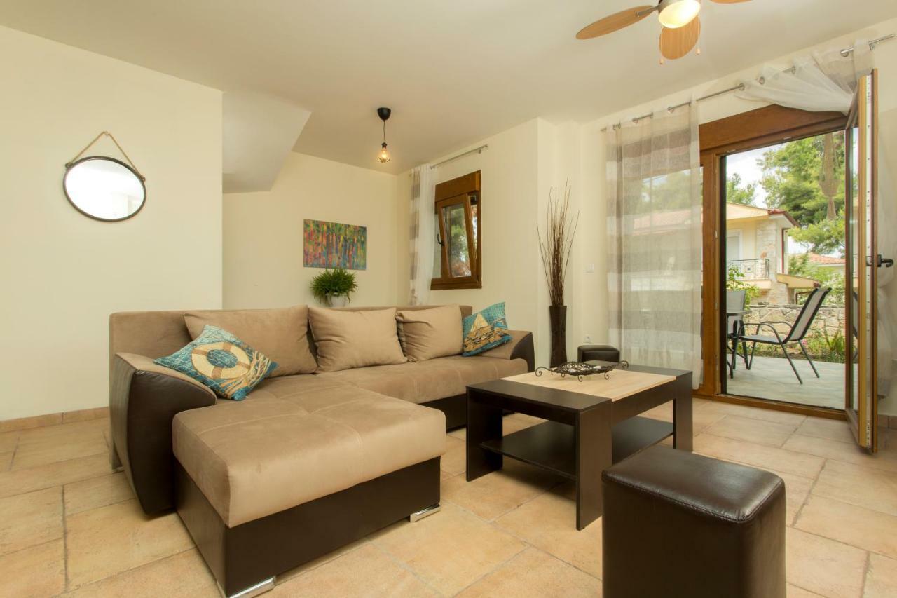 Izabella Sea Side Villa سيفيري المظهر الخارجي الصورة